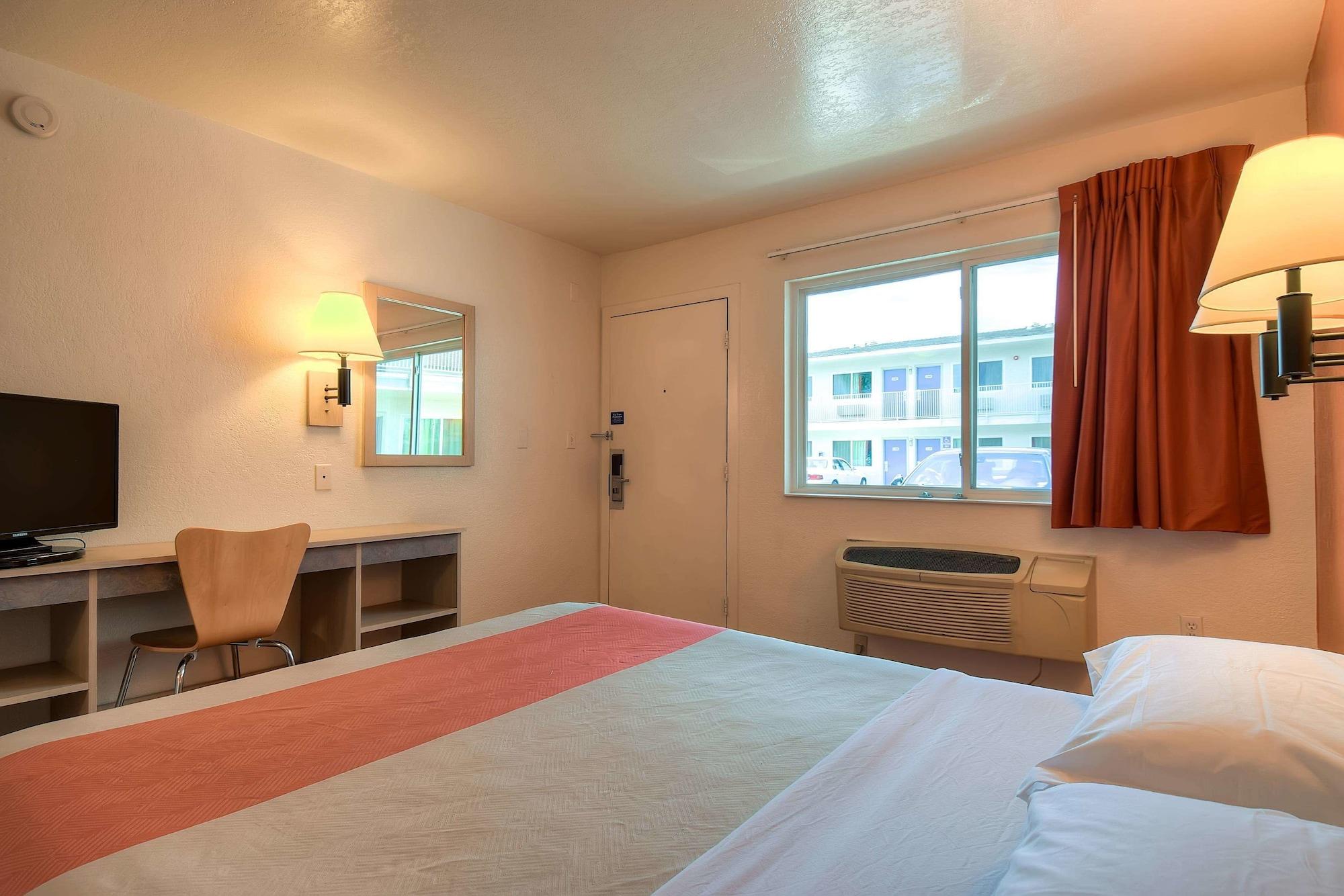 Motel 6-Westminster, Ca - South - Long Beach Area Kültér fotó