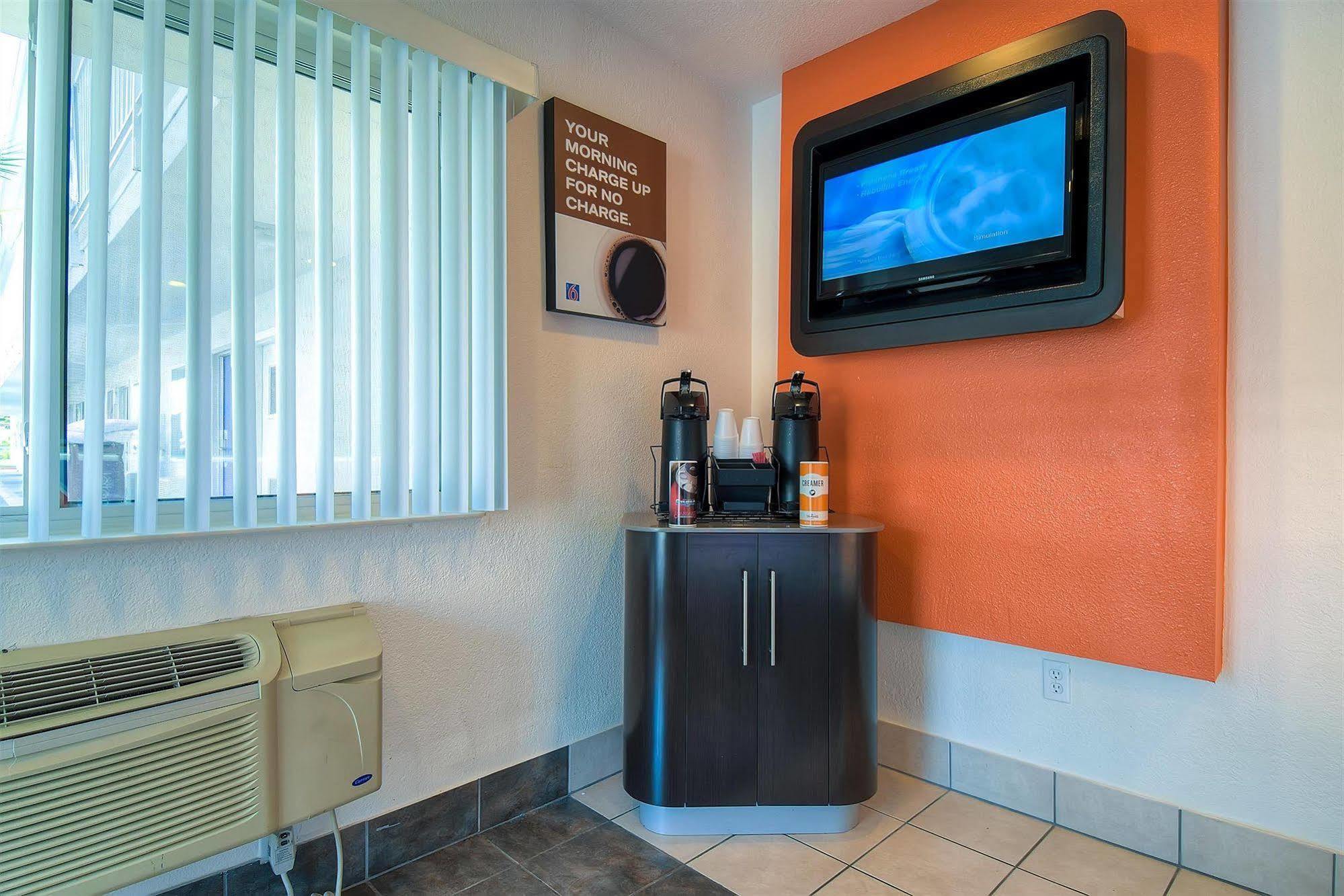 Motel 6-Westminster, Ca - South - Long Beach Area Kültér fotó
